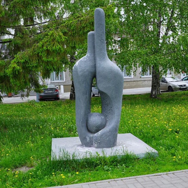 Скульптура «Семья»