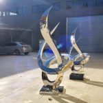 скульптура из нержавеющей стали «Рост»