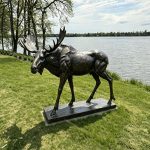 Большая бронзовая садовая статуя лося