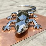 Полигональная ящерица из металла