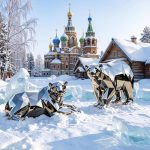 Скульптура Белого Медведя