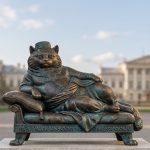 Скульптура Кота Алабырса